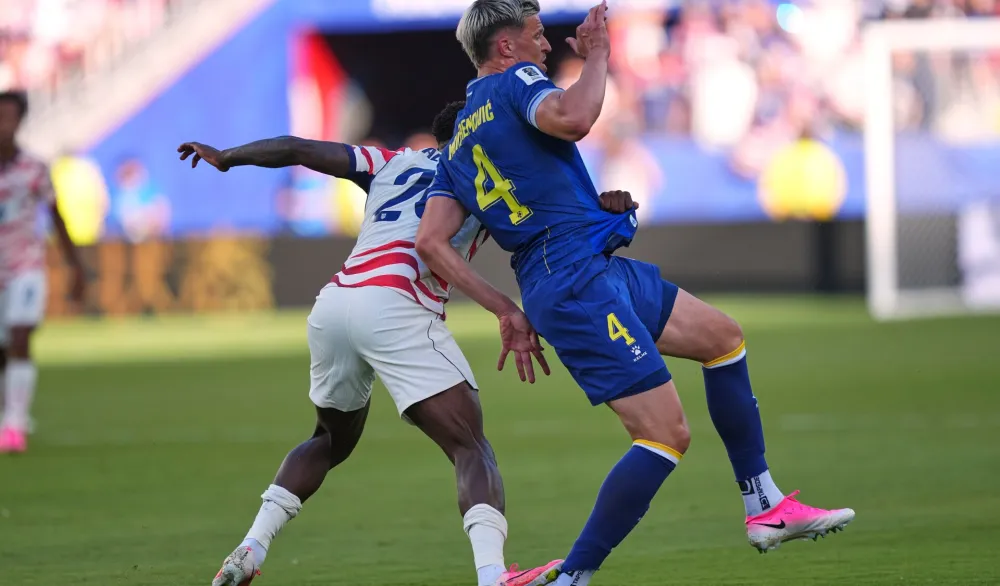 Balogunu poni&scaron;ten crveni karton