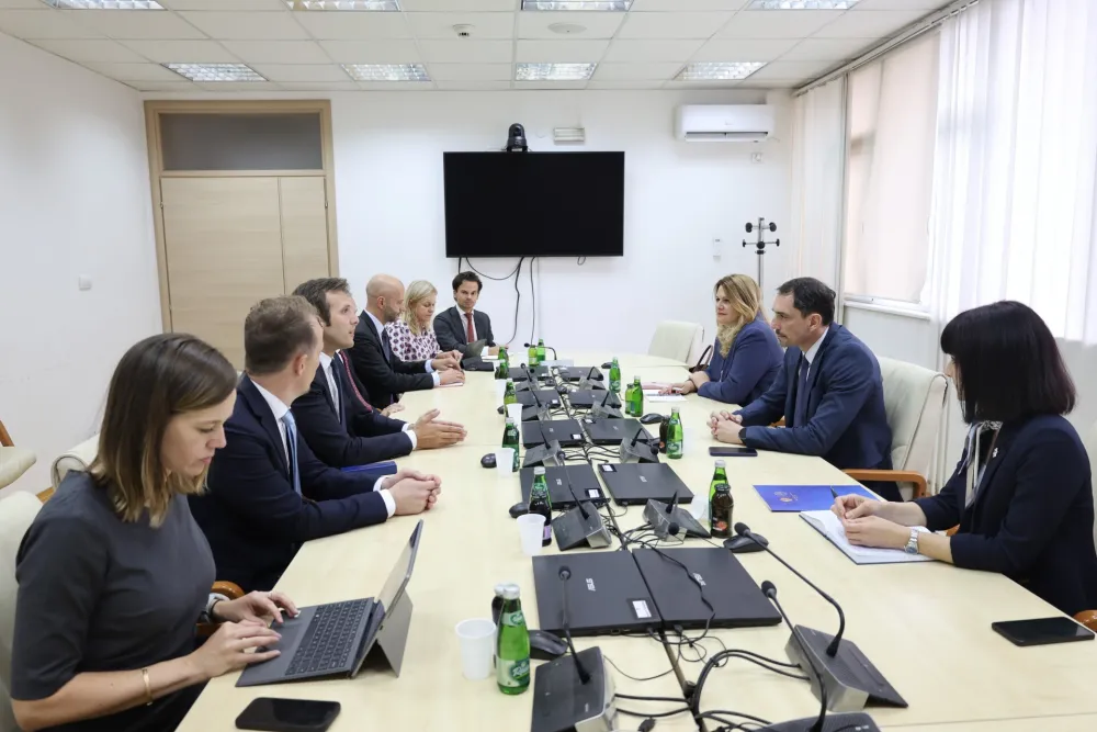 Marković sa delegacijom Parlamenta Kraljevine Nizozemske: Vladavina prava gradi se konkretnim rezultatima