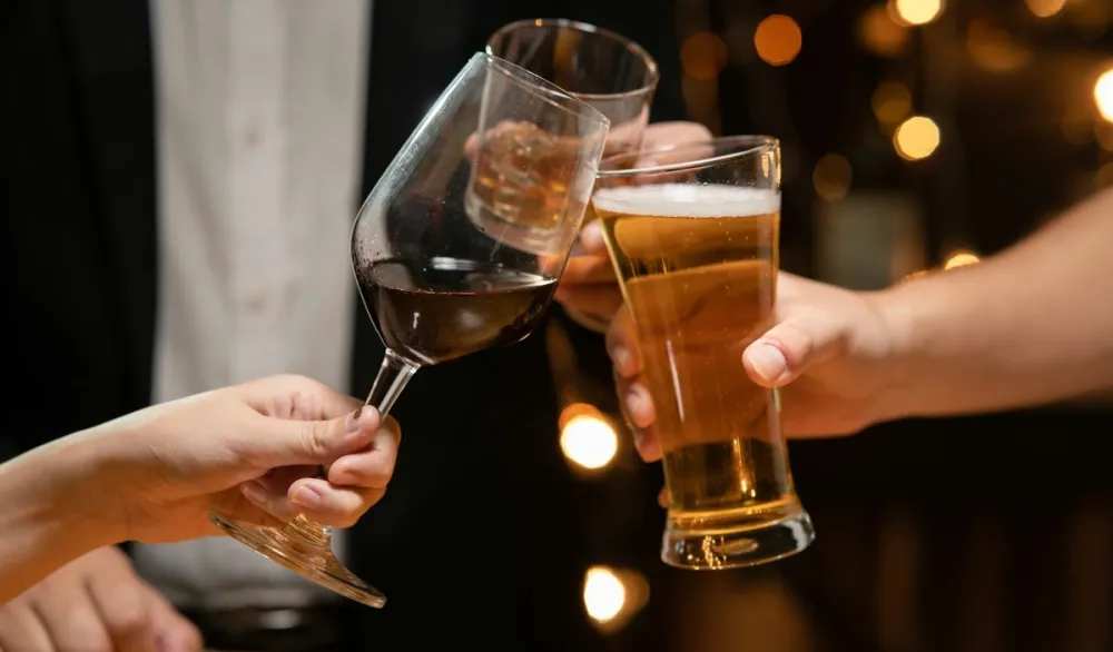 Pivo ili vino: Veliko istraživanje otkriva koje piće nosi veći zdravstveni rizik