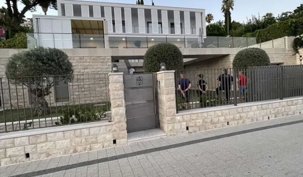 ODT Herceg Novi istražuje ko je biznismenu bombom poslao poruku