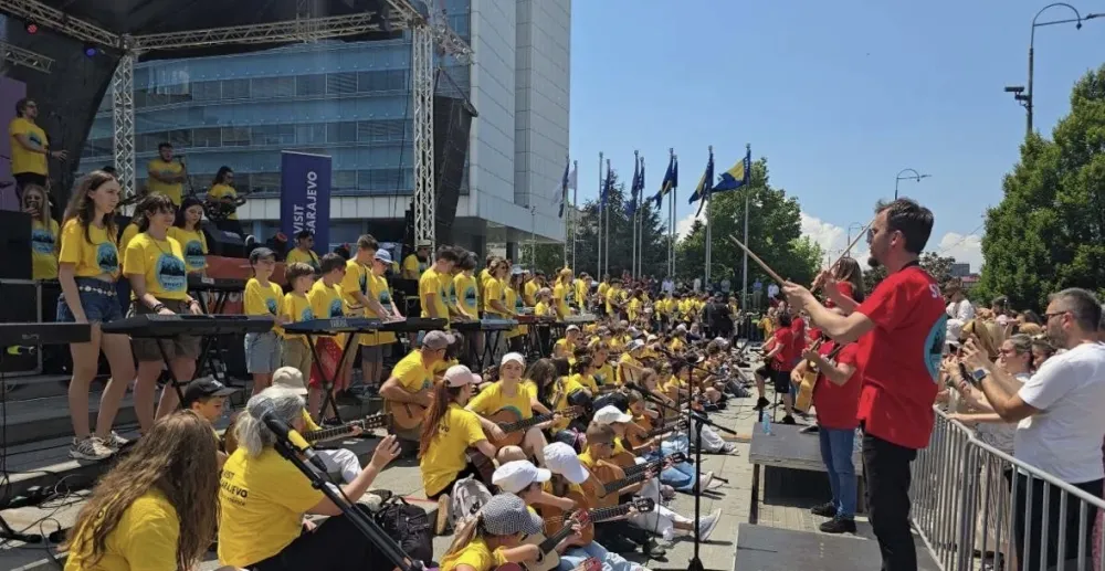 Mladi muzičari iz Kotora dio regionalnog spektakla: Bend &bdquo;Eclipse&ldquo; nastupio na Sarajevo Rocks Festivalu