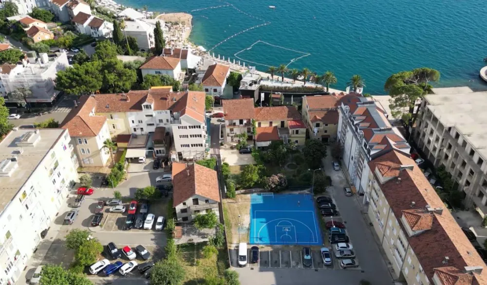 Obnovljeno pet sportskih terena u Tivtu: Uloženo 150.000 eura u unapređenje sportske infrastrukture