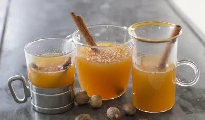 Cider od jabuke i kru&scaron;ke