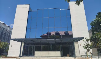 Vrpcu na zgradi Gradskog pozori&scaron;ta&nbsp;presijecaju 13. jula: Na otvaranju umjetnički program, umjesto predstave