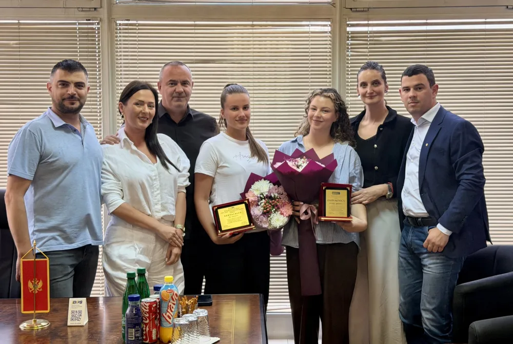 DPS Berane nagradio mlade talente: Spalević i Janju&scaron;ević dobitnice zahvalnica povodom 13. jula