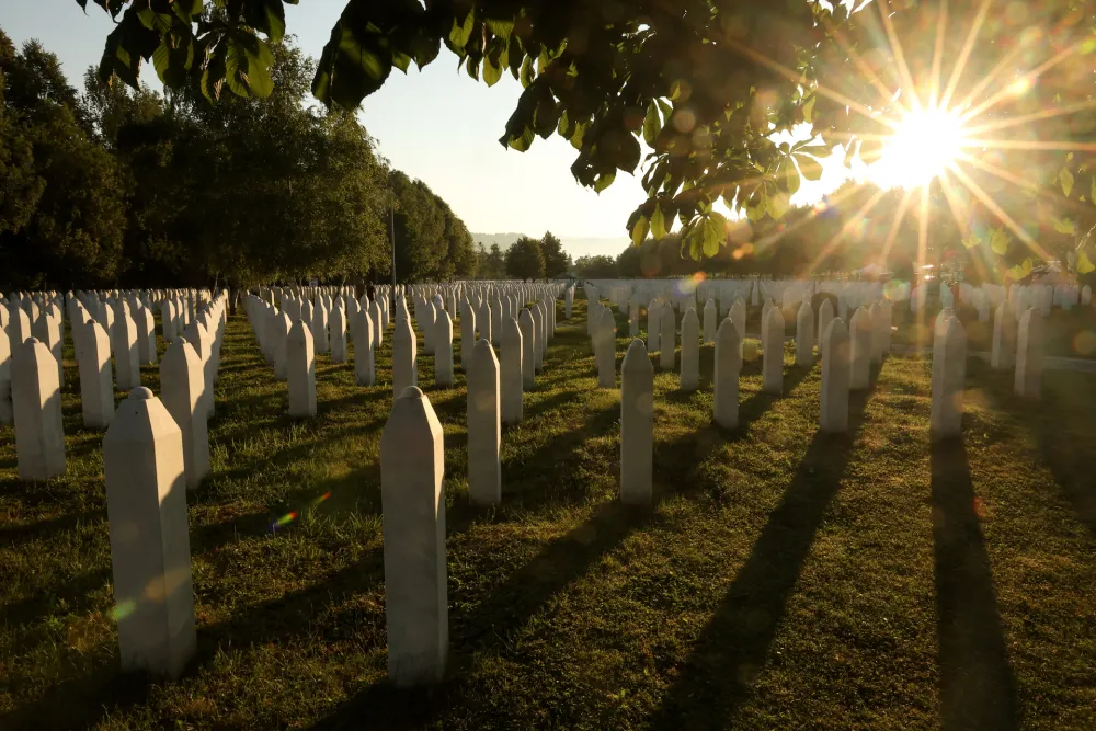 Kabinet Milatovića: Sjećanje na genocid u Srebrenici trajna je ljudska obaveza