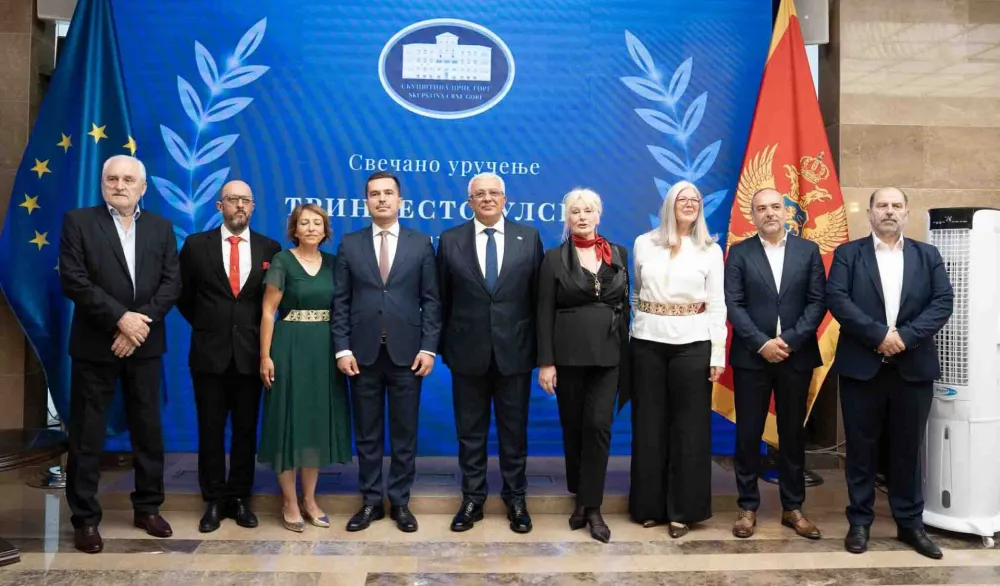 Mandić uručio Trinaestojulske nagrade
