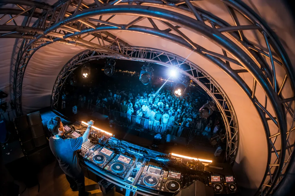 Maceo Plex u Ulcinju na festivalu Exit to Montenegro