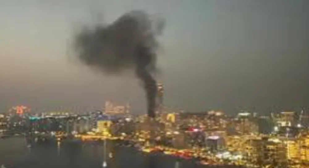 Snažne eksplozije u centru Dubaija, presretnute rakete iznad grada
