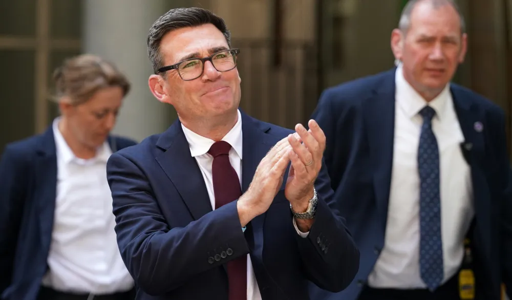 Barnam zvanično izabran za lidera Laburističke partije