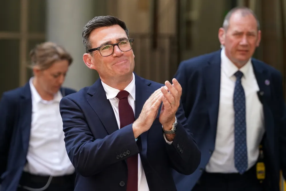Barnam zvanično izabran za lidera Laburističke partije