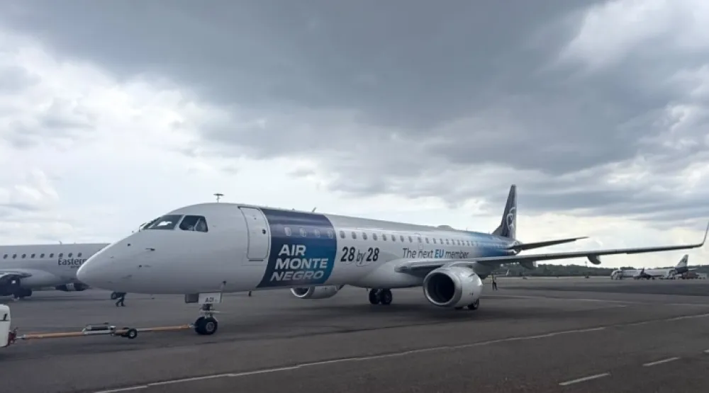 Novi avion