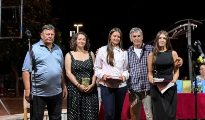 Nagrađeni pjesnici sa predstavnicima Centra za kulturu Plužine