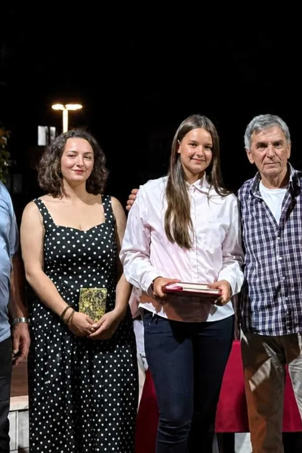 Nagrađeni pjesnici sa predstavnicima Centra za kulturu Plužine