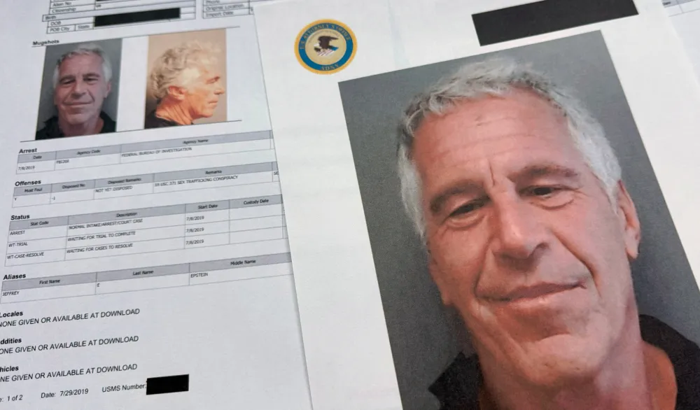 Epstinova asistentkinja tvrdi: Održavao je kontrolu nad ženama kroz psiholo&scaron;ku manipulaciju