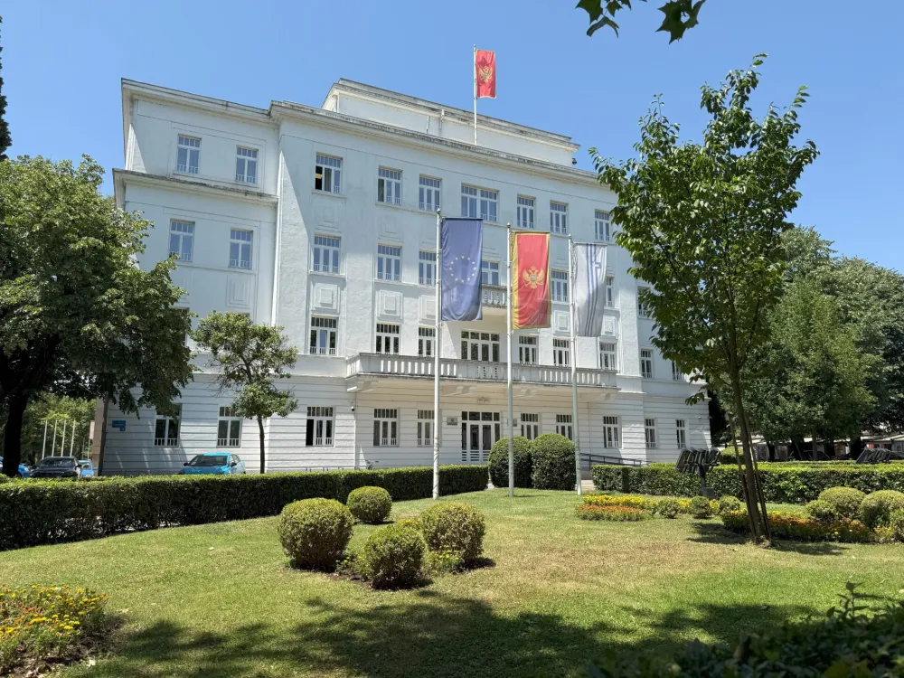 Glavni grad za pola godine ostvario vi&scaron;e od polovine planiranih prihoda: Za kapitalne projekte potro&scaron;eno 18,6 miliona eura