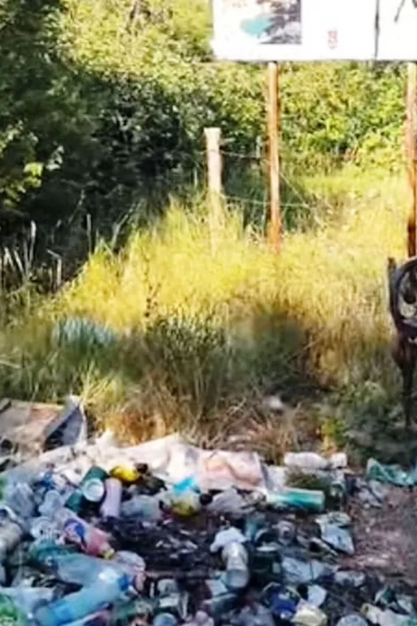 Смеће остављено у заштићеном подручју