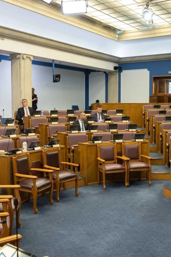 Premijerski sat sa ministrom zdravlja, potom rasprava o rodnoj ravnopravnosti i tragediji na Bioču