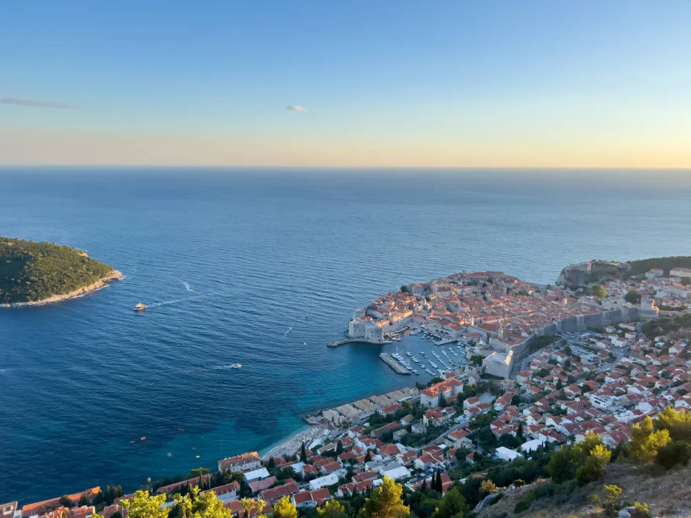 Budva: Policija i inspekcija kontrolisali plažne barove i noćne klubove, vi&scaron;e osoba sankcionisano