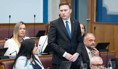 &Scaron;imun: Radimo sve da zadržimo ljekare i decentralizujemo sistem