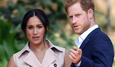 Povratak u Britaniju: Hari i Megan ponovo s kraljem Čarlsom nakon vi&scaron;egodi&scaron;njeg razdora
