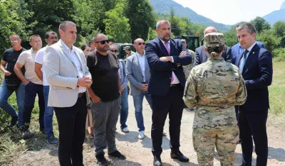 Put poslije decenija stigao do domaćinstava u Konjusima: Vojska Crne Gore probija put do kuća mje&scaron;tana