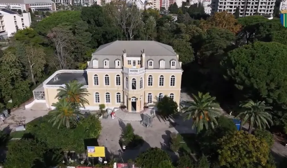 (VIDEO) Dvorac na Topolici ponovo otvorio vrata javnosti: Obnova vratila sjaj simbolu Bara