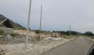 Постављени стубови