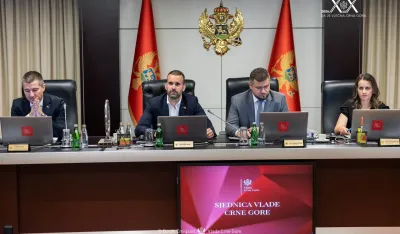 Rekonstrukcija vlade jo&scaron; uvijek na čekanju: Pritisak Brisela na Spajića ili politička partija &scaron;aha?