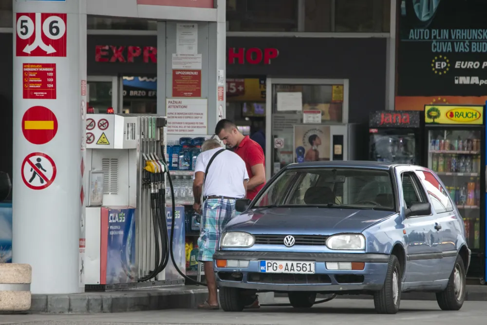 poskupljenje goriva, gorivo, benzin, nafta, pumpa, Ina, Euro petrol, blok pet