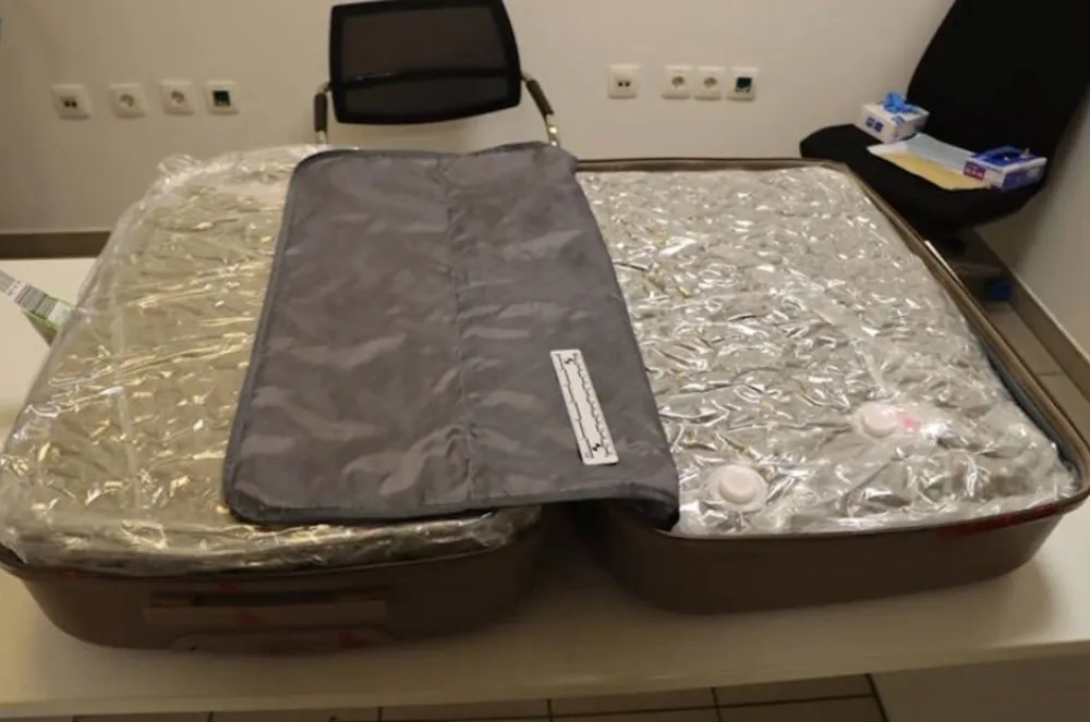 Policija slučajno prona&scaron;la 15 kg droge na aerodromu u Zagrebu