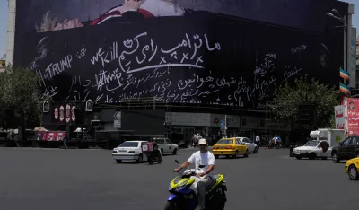(UŽIVO) Njujork tajms: Manjak raketa razlog za odlaganja američkih napada; Iran: Nanijeli smo ozbiljnu &scaron;tetu bazama SAD