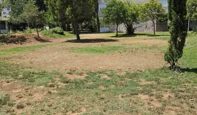 Park u Bloku V pro&scaron;aran sprženim i zelenim krugovima: Nisu piktogrami, nego bunar ne radi