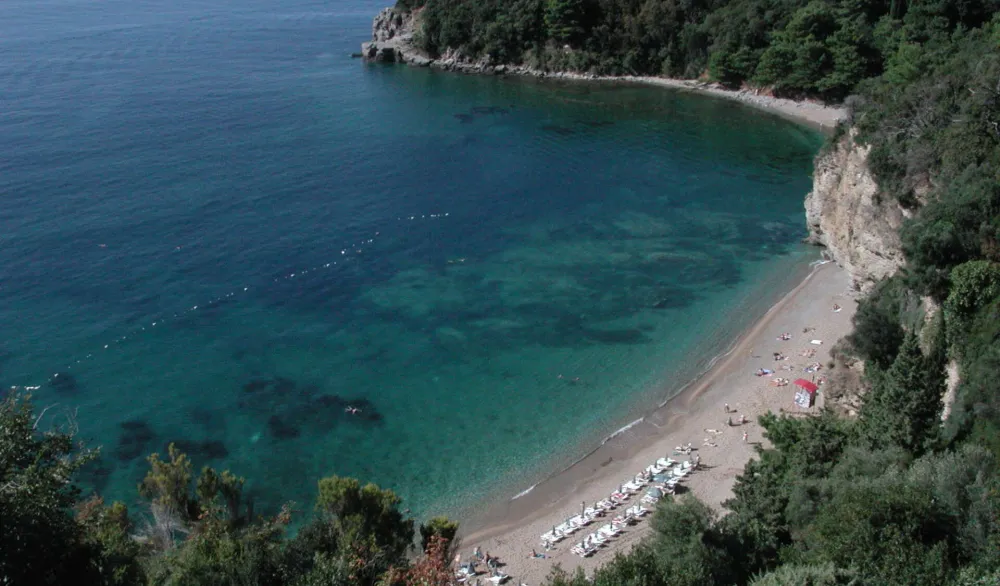 Budva: Mladić se utopio na plaži Mogren II