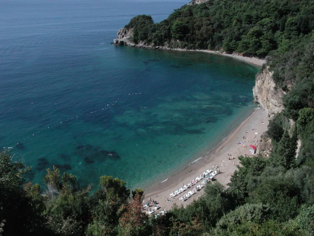 Budva: Mladić se utopio na plaži Mogren II