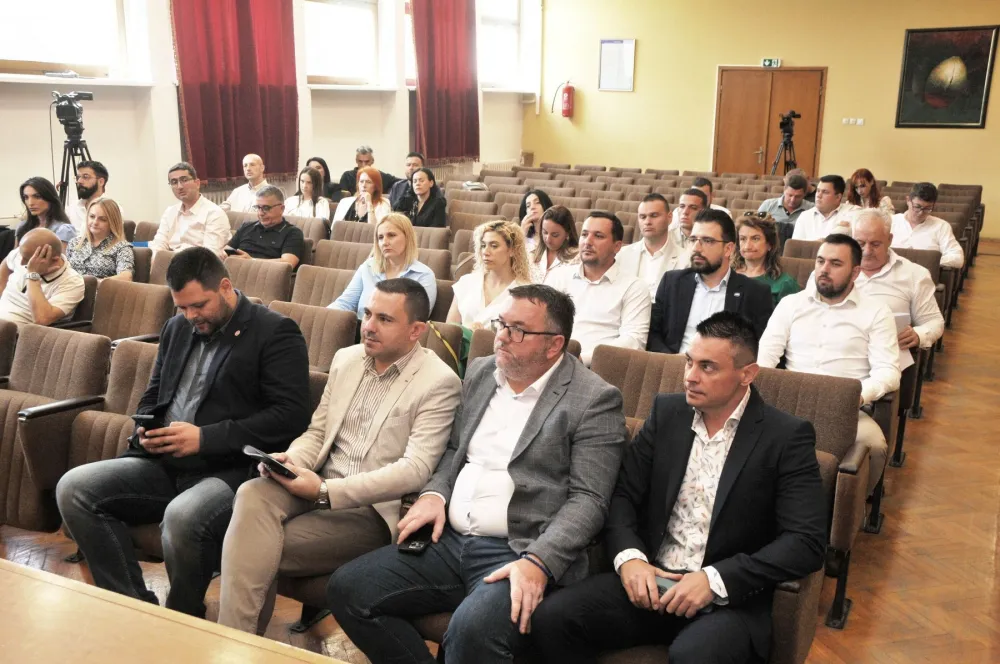 Са једне од сједница СО Никшић