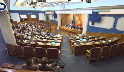 (VIDEO) Usvojen Zakon o obeštećenju bivših radnika KAP-a