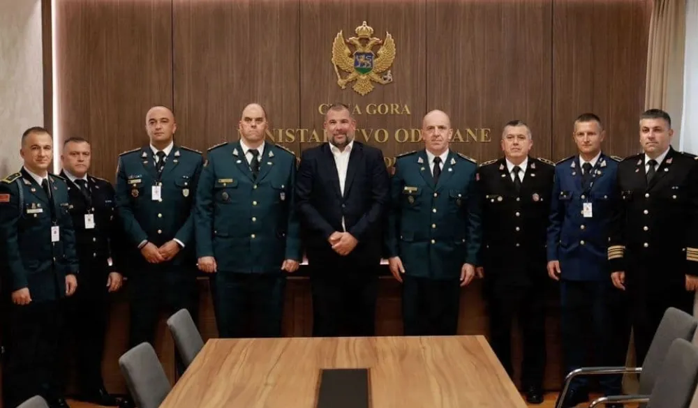 Krapović i Vuksanović upriličili su prijem za oficire Vojske Crne Gore koji su uspje&scaron;no zavr&scaron;ili usavr&scaron;avanja