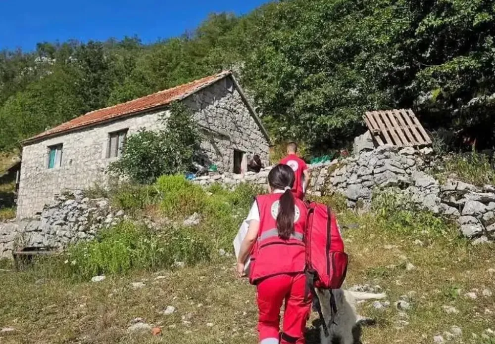 Crveni krst Cetinje nastavlja podr&scaron;ku starijima u seoskim područjima