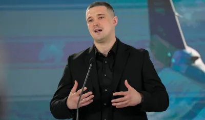 Bivši ukrajinski ministar odbrane kaže da je smijenjen zbog otpora prema reformama