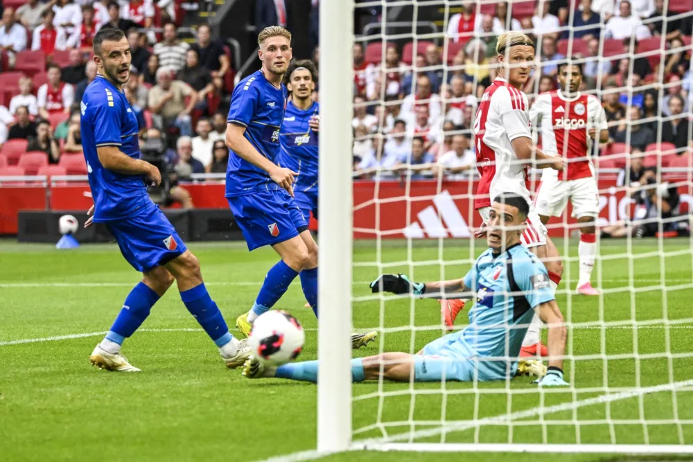 Sa meča u Amsterdamu