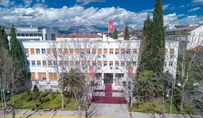 Zakon o Vladi na čekanju, o Skup&scaron;tini ni u najavi