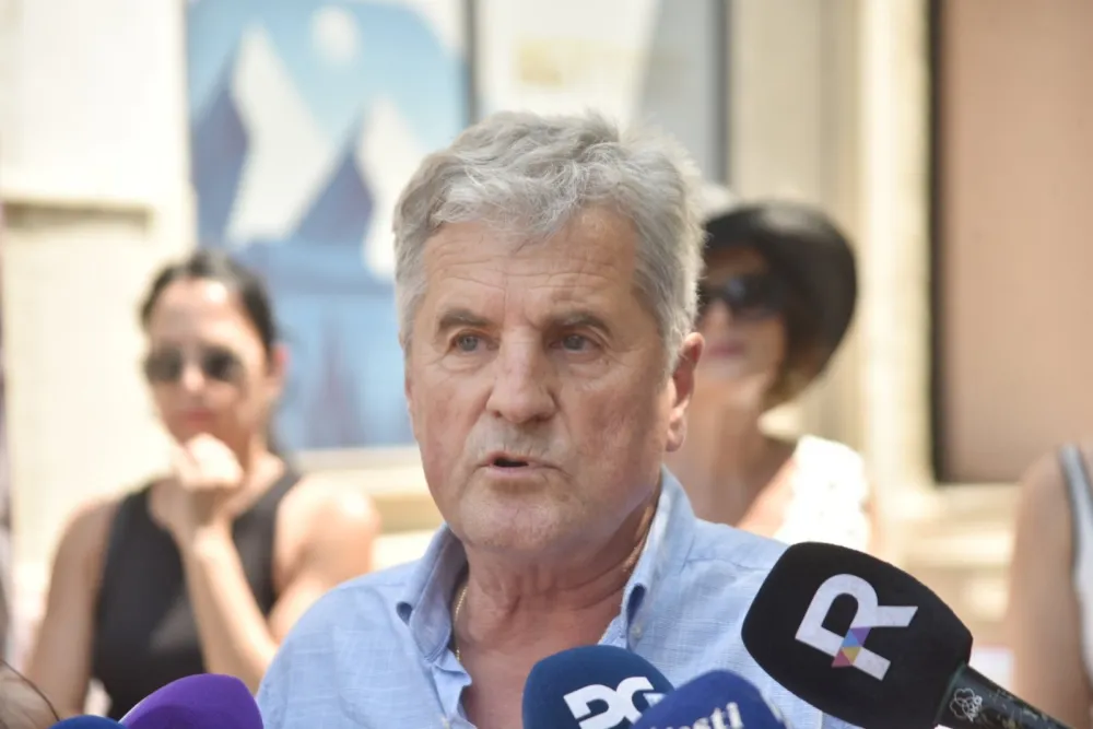 Keković za "Dan": Vlada se poigrala sa nama, povećanje plata tempiraju pred izbore