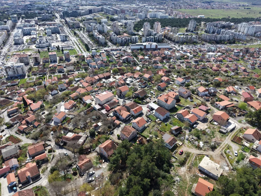 Sekretarijat za prostorno planiranje radiće novu odluku o pomoćnim objektima