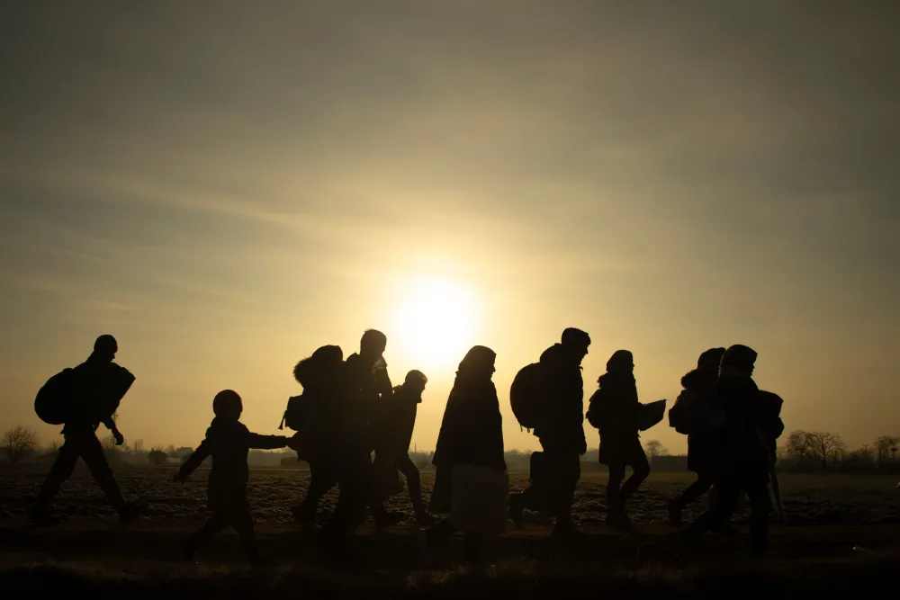 (VIDEO) Migrantski talas neslućenih razmjera: 49.000 ljudi u jednom danu u&scaron;lo u Seutu