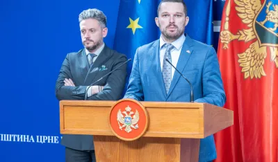 URA Zoran Mikić