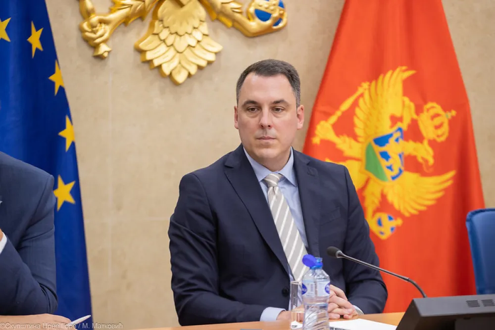 Vuković: Usvojene izmjene zakona o unutra&scaron;njim poslovima i ANB-u, opra&scaron;tamo uvrede i idemo dalje