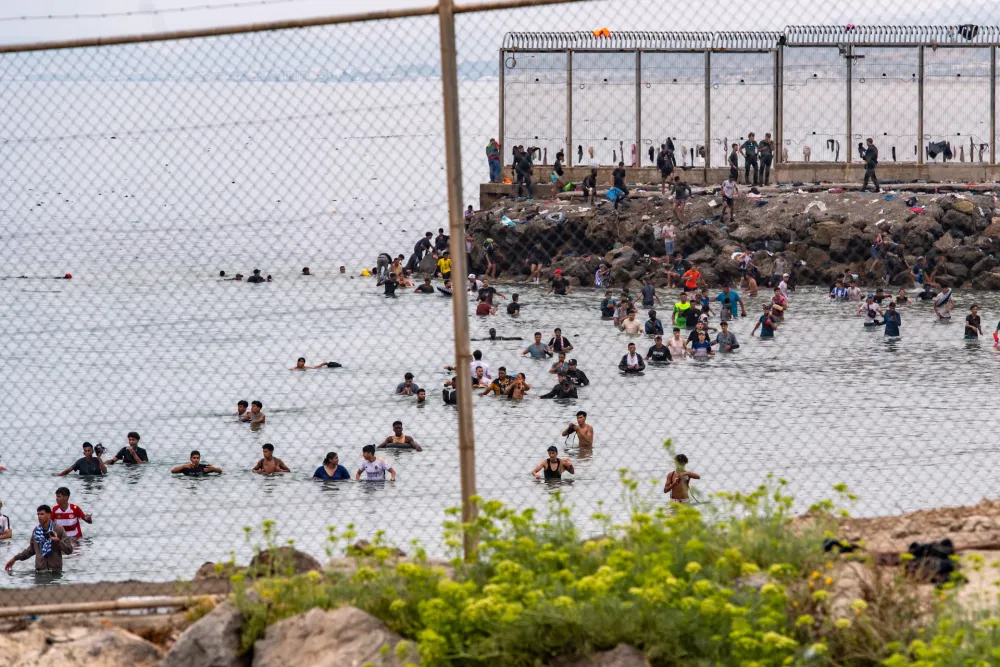 Većina migranata se vratila u Maroko, 57 mrtvih. Eskaliralo između &Scaron;panjolske i Italije
