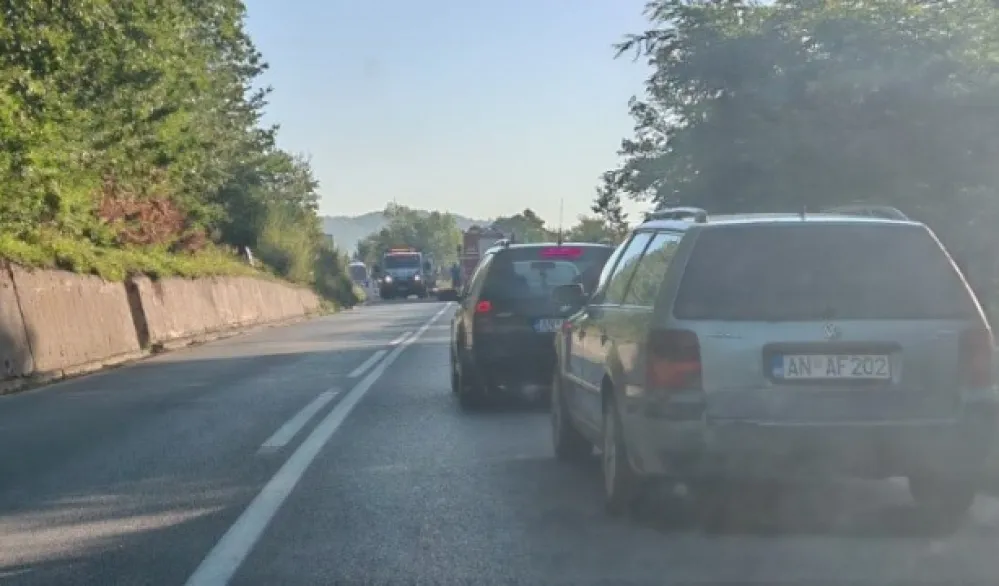 U sudaru kod Slatine povrijeđene četiri osobe