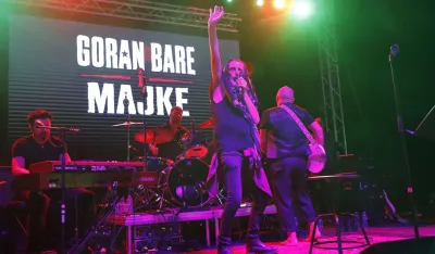Pune zidine Bedema: Goran Bare, Neki to vole vruće i nik&scaron;ićki Off Duty druge večeri festivala